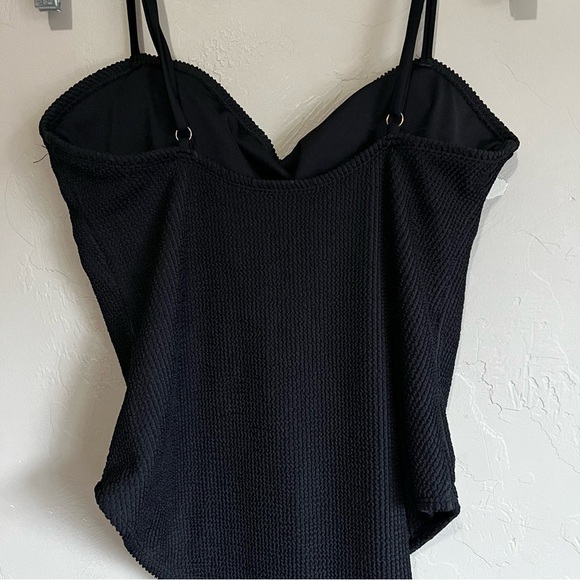 Cyn & Luca Black Pucker Ribbed One Piece Swimsuit - Picture 9 of 9